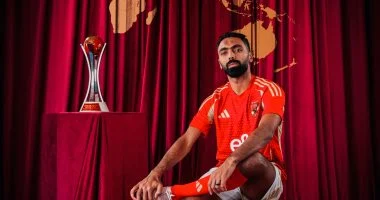 حسين الشحات ينافس زيزو على جائزة أفضل لاعب فى أفريقيا الليلة