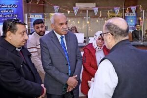 السكرتير العام لمحافظه سوهاج يتفقد تلقي طلبات التصالح بالمراكز التكنولوجيه بحي شرق وغرب