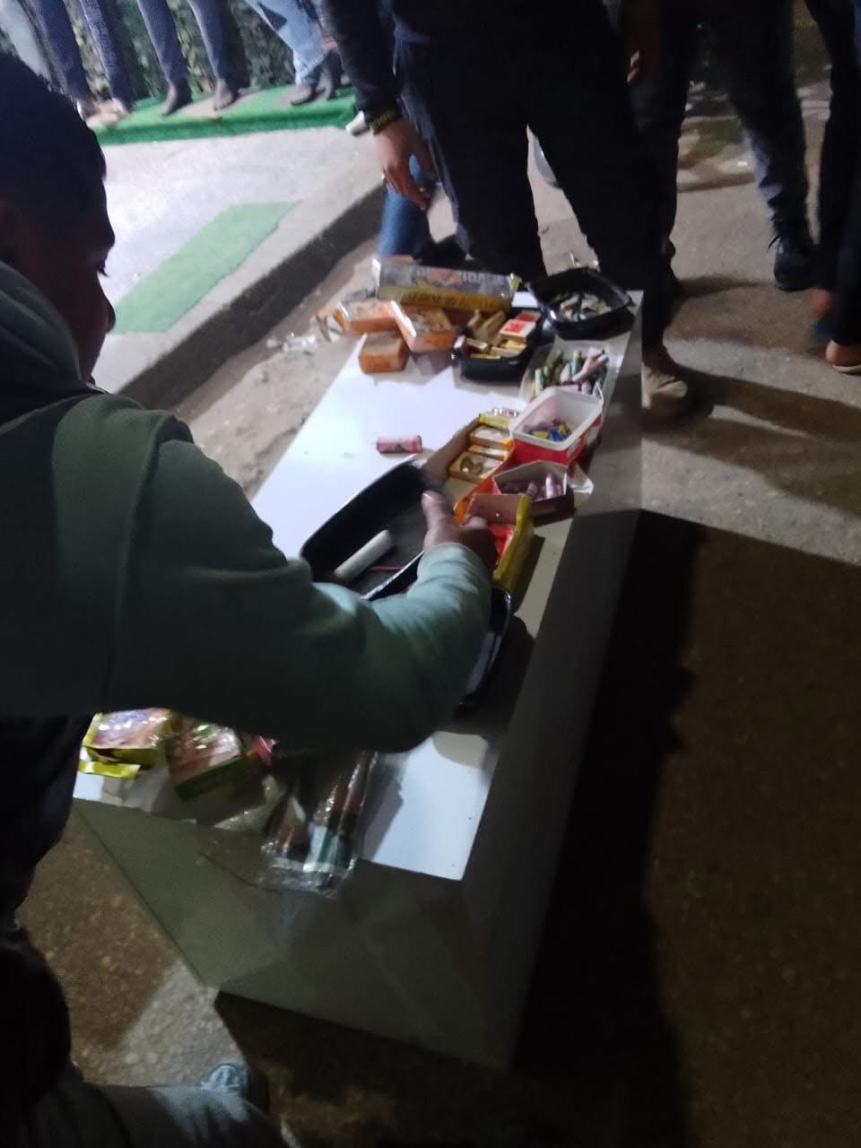 محافظة الجيزة تشن حملات تفتيشية على المحال الباعة للألعاب النارية