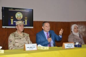رئيس جامعة دمياط والمستشار العسكري للمحافظة يُدشنان أول برنامج للتربية الوطنية للطالبات