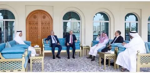 وزراء خارجية مصر والسعودية والاردن وقطر ووزير الدولة بالخارجية الاماراتية وأمين سر اللجنة التنفيذية لمنظمة التحرير الفلسطينية بجتمعون فى الدوحة