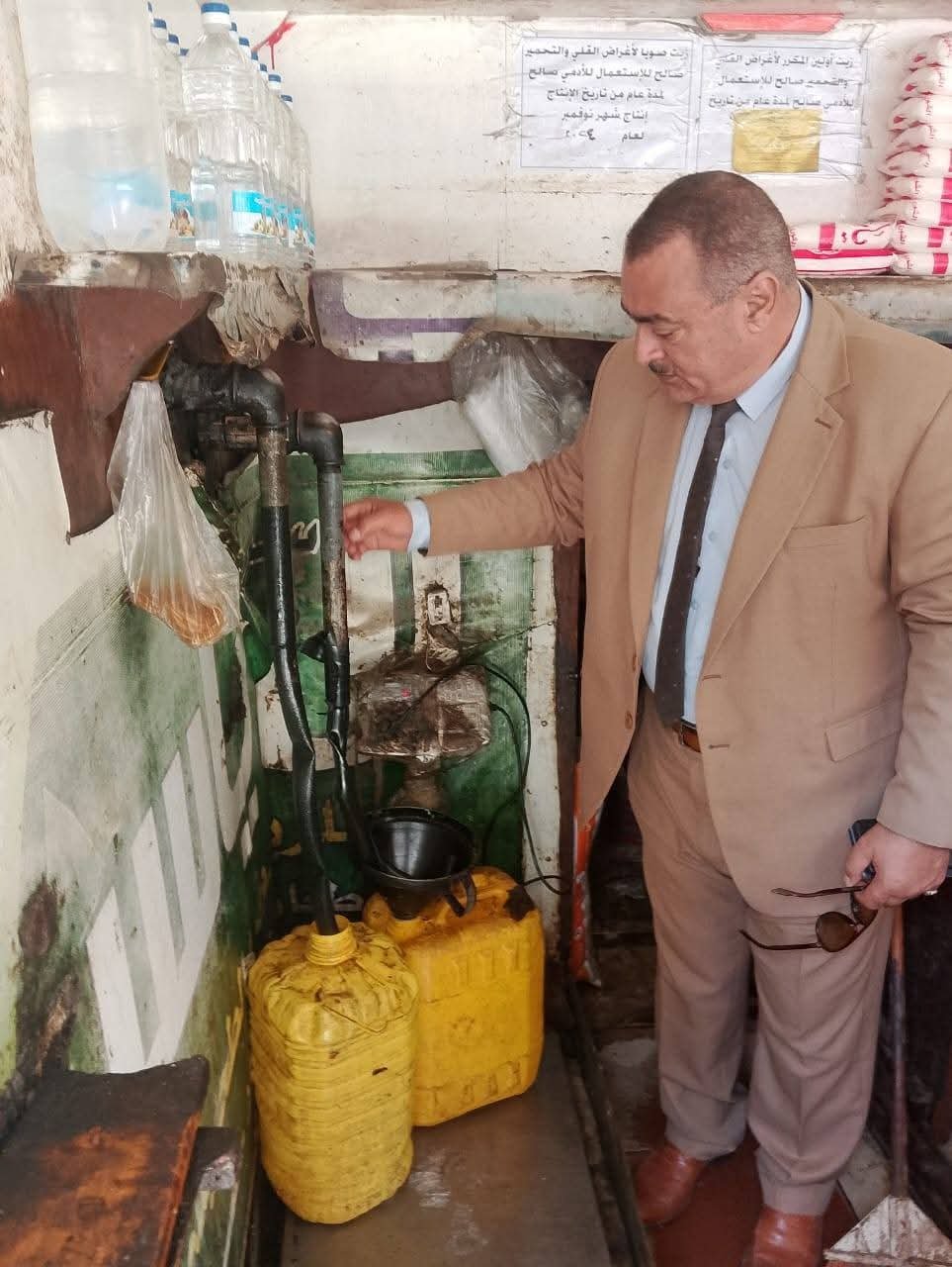ضبط كميات من الزيوت والطحينة مجهولة المصدر