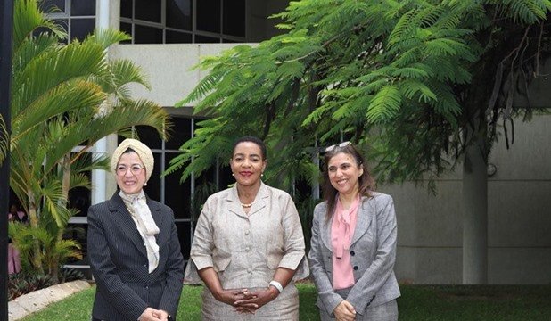 السفيرة المصرية في زامبيا تلتقى برئيسة البرلمان الزامبي