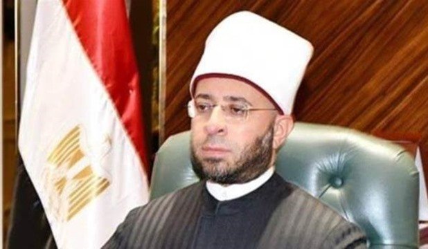 وزير الأوقاف ينعي الأنبا باخوميوس