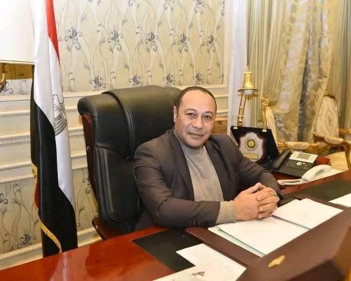 زيارة رئيس الوزراء وتجنب الاجتماع بالسادة النواب والصحفيين