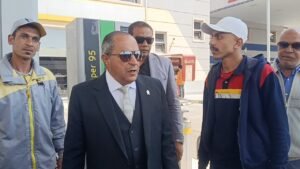 محافظ بورسعيد يتابع محطات الوقود عقب تحريك الاسعار