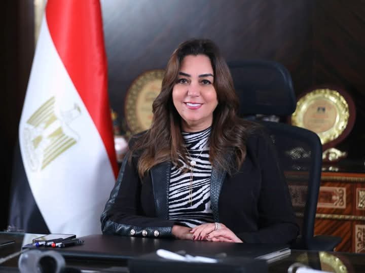 وزيرة التنمية المحلية توجه برفع درجة الاستعداد لمتابعة احتفالات شم النسيم وعيد القيامة المجيد