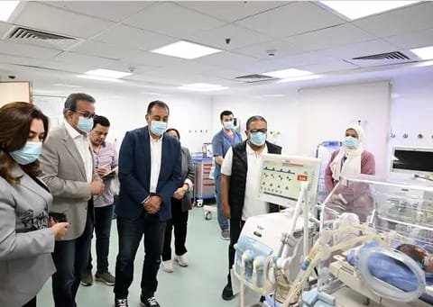 مدبولى يؤكد الحرص على متابعة تنفيذ المشروعات ذات الصلة بتطوير الخدمات الطبية