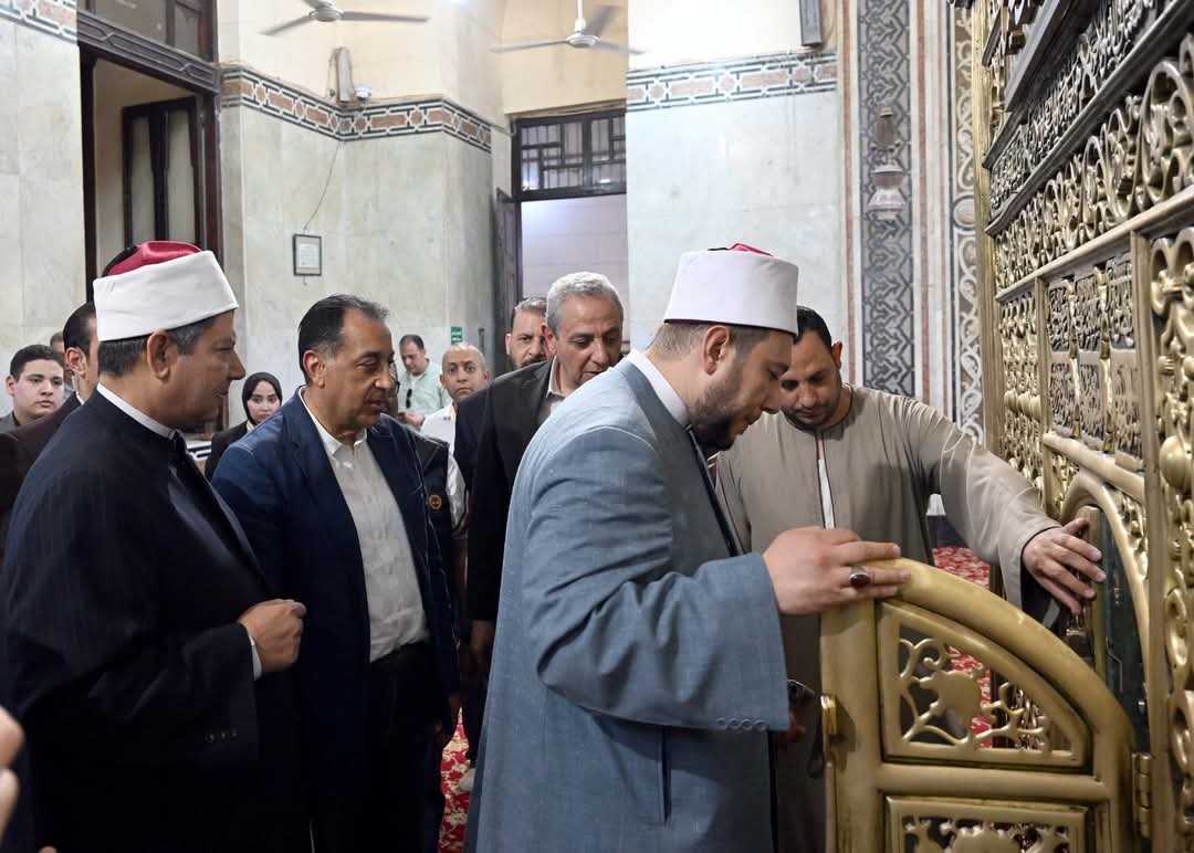 مدبولي يتفقد مسجد السيد البدوى بطنطا