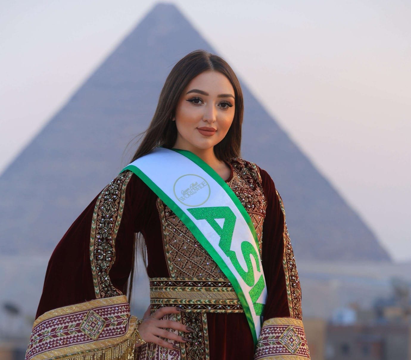 أميرة عبادي تتوّج بلقب “ملكة جمال العرب فلسطين 2025” وتمثل قارة آسيا بالقاهرة