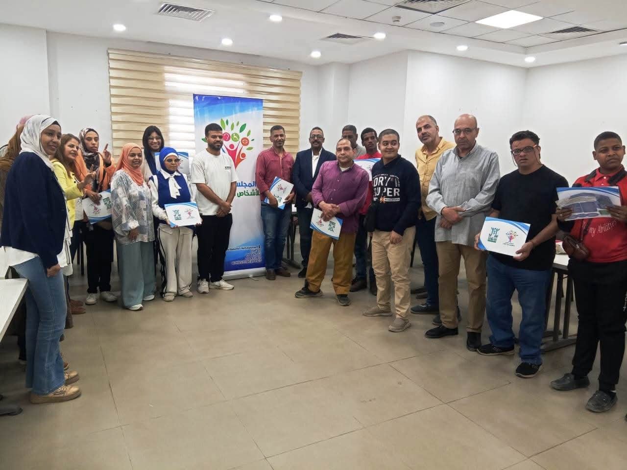“أسوان تواصل نشر الوعي بقانون العمل الجديد وتمكين ذوي الإعاقة ضمن مبادرة «استثمر في نفسك»