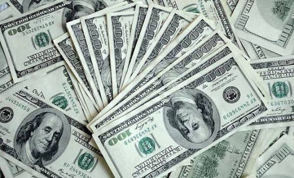 الدولار يواصل الصعود 47.65 جنيه أعلى سعر للبيع بالبنوك