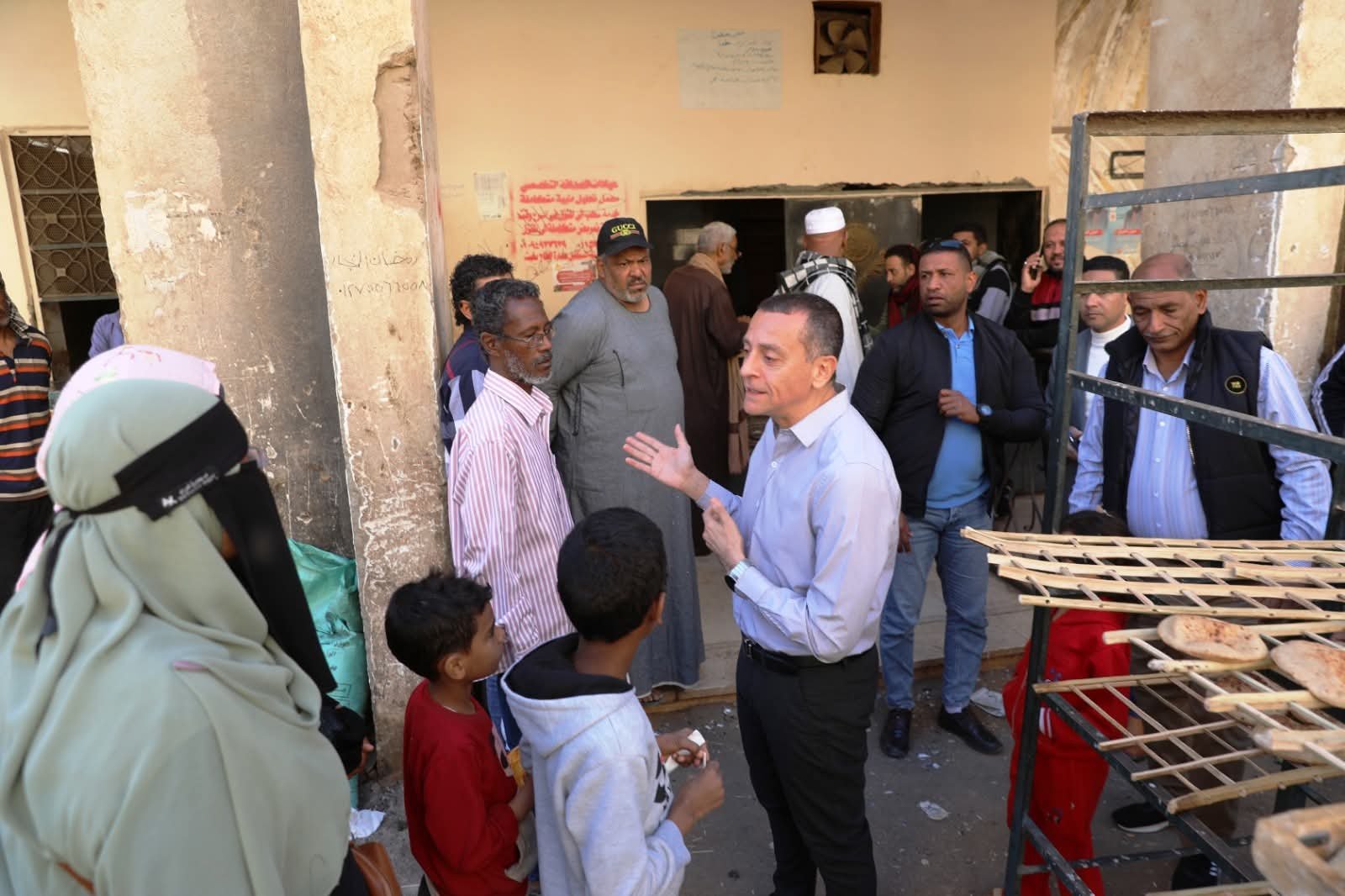 جولات مفاجئة تضبط الخبز وتُحسّن خدمات «الصداقة الجديدة»بأسوان