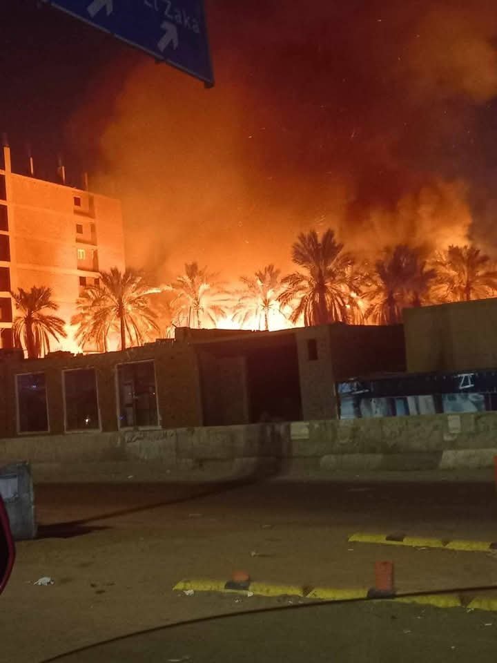 حريق ضخم في منطقة مؤسسة الزكاة