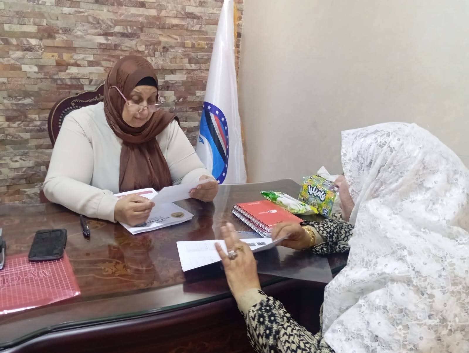 «النائبة غادة النحاس تواصل لقاءاتها الجماهيرية بكفر الشيخ.. استجابة سريعة لشكاوى المواطنين وتكثيف للمتابعة الميدانية»