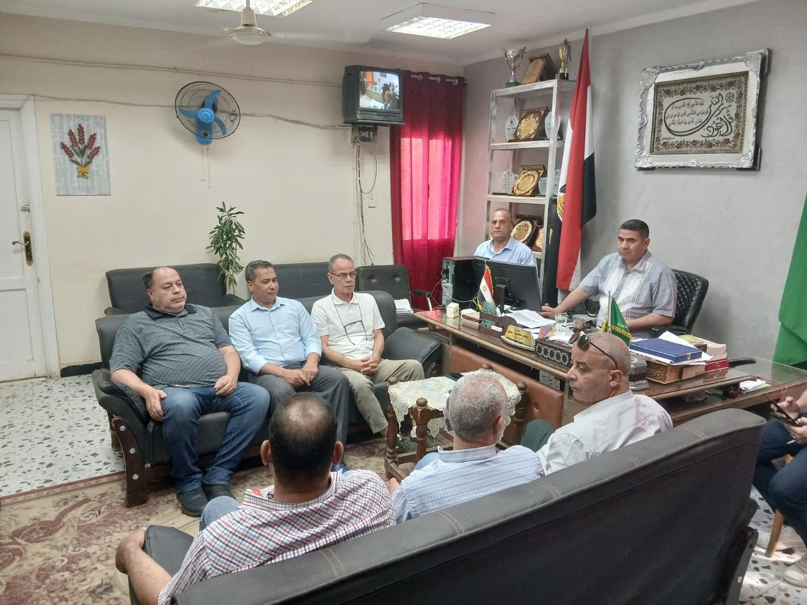 مدير عام إدارة بنها التعليمية يجتمع بالسادة مديري المراحل